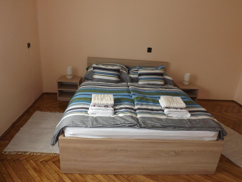 Fagyoengy Apartment Sarvar Bilik gambar