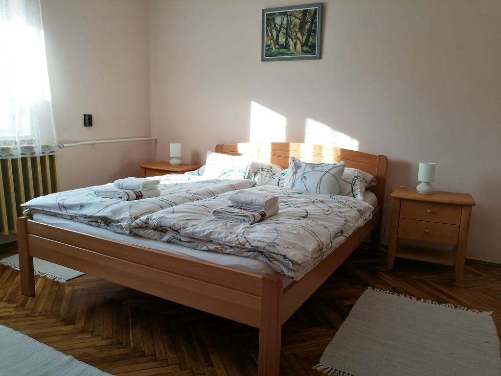 Fagyoengy Apartment Sarvar Luaran gambar